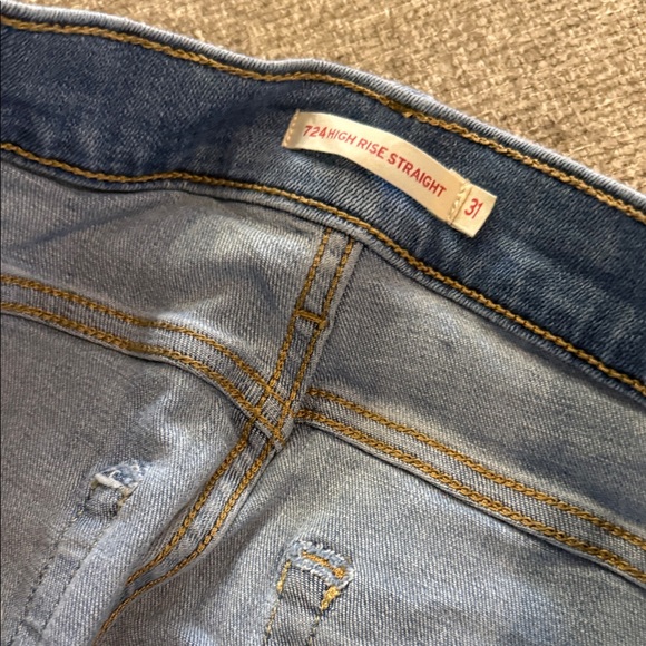 Levi's Women's Straight Leg Blue Jeans - Picture 4 of 5